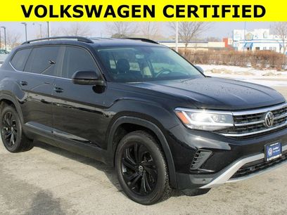 Certified 2022 Volkswagen Atlas SE w/ Black Wheel Package