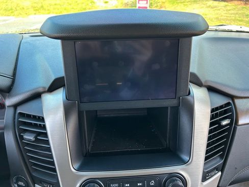 Used 2020 GMC Yukon XL Denali w/ Open Road Package image 35