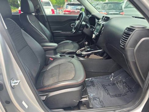 Used 2018 Kia Soul ! w/ Tech Package FWD image 20