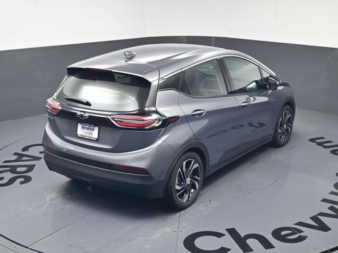 Used 2023 Chevrolet Bolt LT w/ Infotainment Package image 33