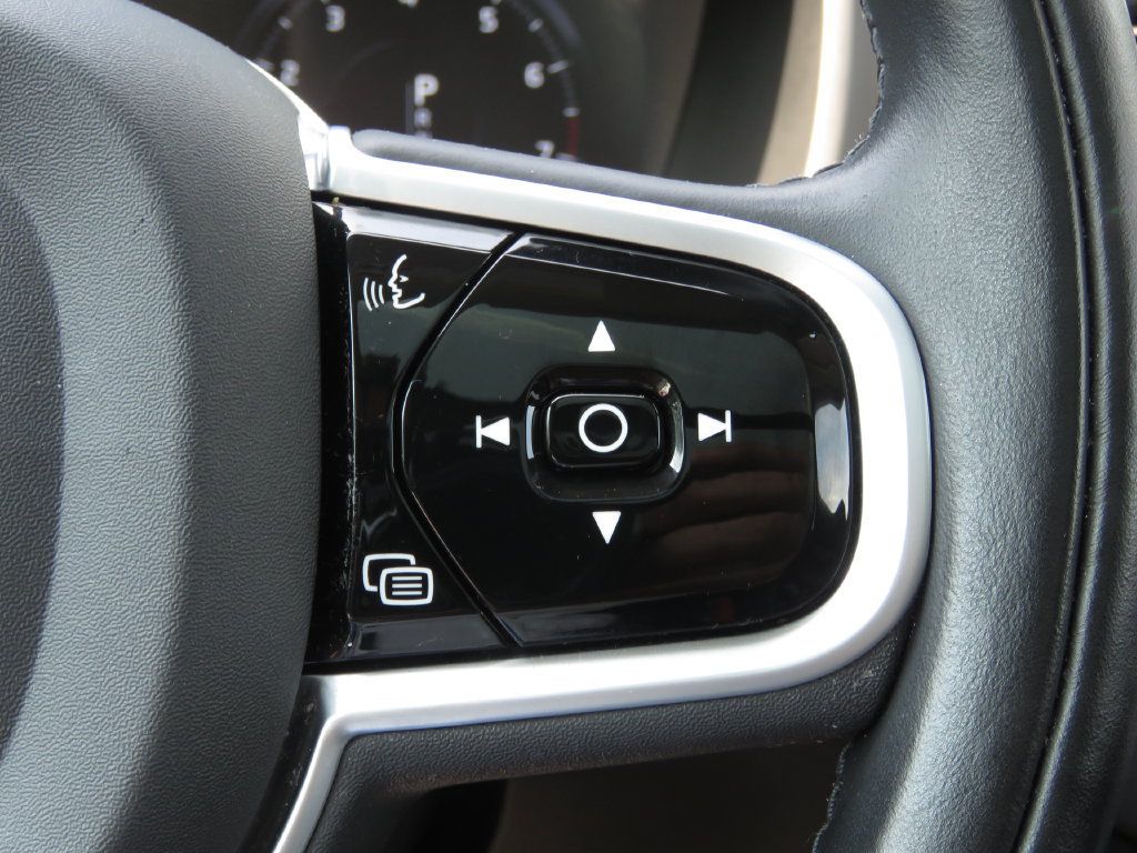 Used 2022 Volvo XC90 T6 Inscription w/ Advanced Package AWD/4WD image 25