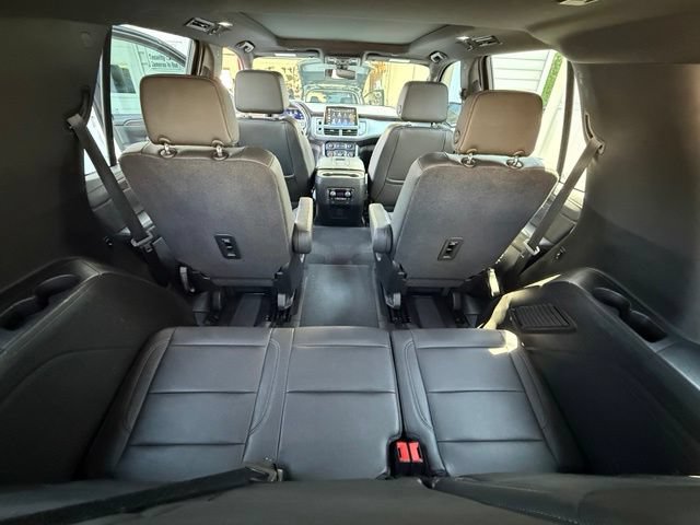 Used 2022 Chevrolet Tahoe Z71 w/ Luxury Package AWD/4WD image 15
