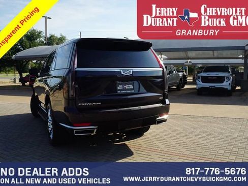 Used 2023 Cadillac Escalade Premium Luxury w/ LPO, Radiant Package AWD/4WD image 6