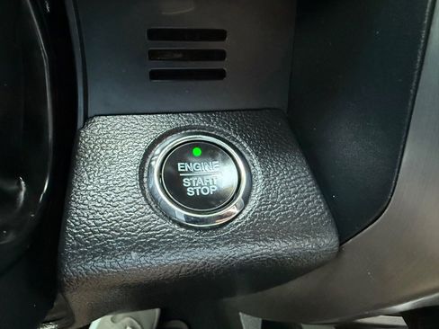 Used 2020 Ford F350 Platinum w/ FX4 Off-Road Package image 31