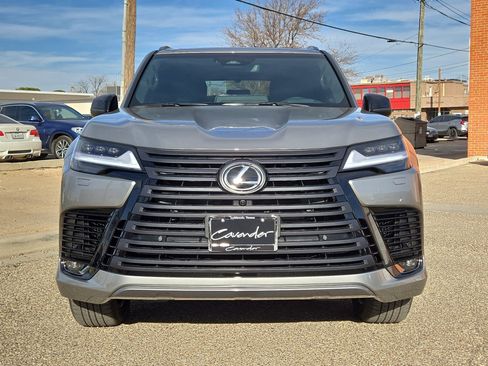 New 2026 Lexus LX 700h Luxury image 10