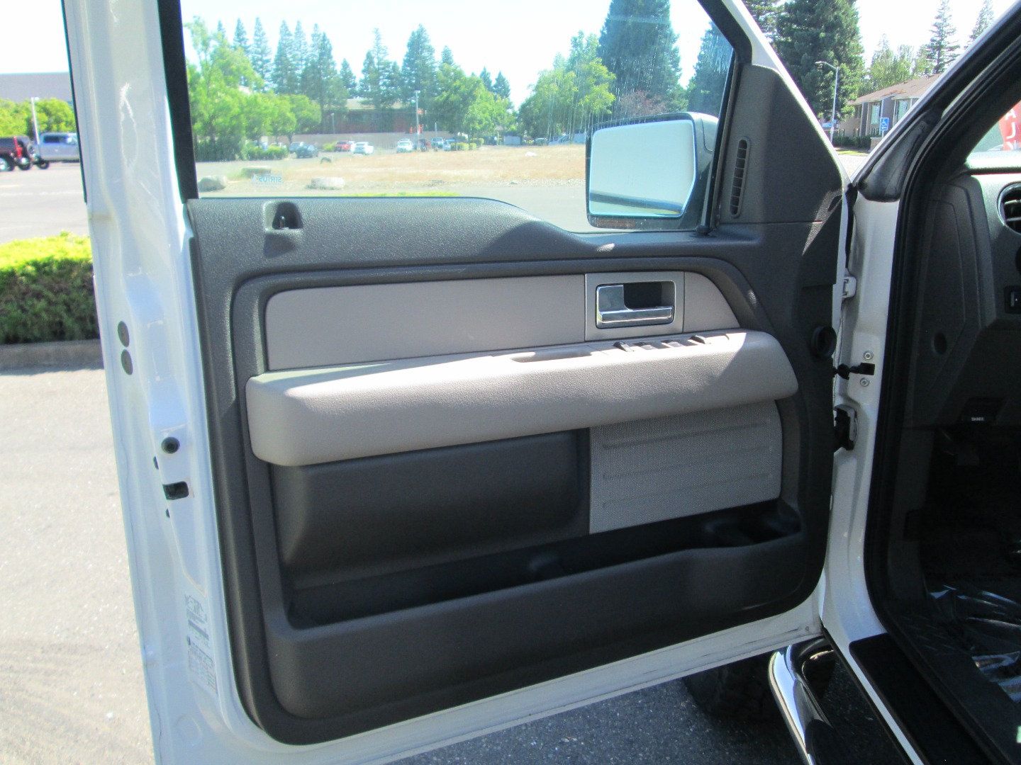 Used 2009 Ford F150 XLT AWD/4WD image 13