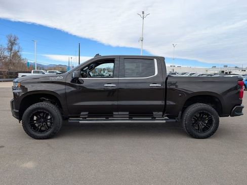 Used 2019 Chevrolet Silverado 1500 High Country w/ Technology Package image 2