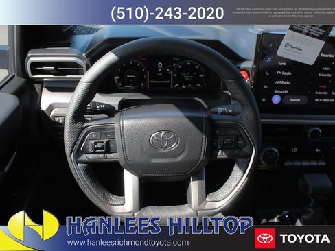 Used 2024 Toyota Tacoma TRD Sport image 18