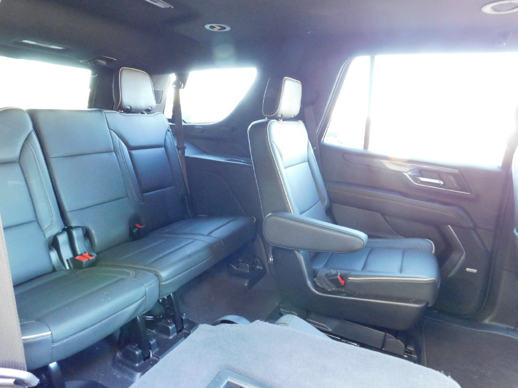 Used 2026 GMC Yukon Elevation AWD/4WD image 5