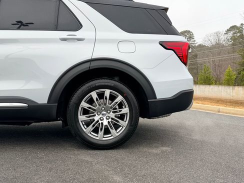 New 2026 Ford Explorer Platinum AWD/4WD image 12