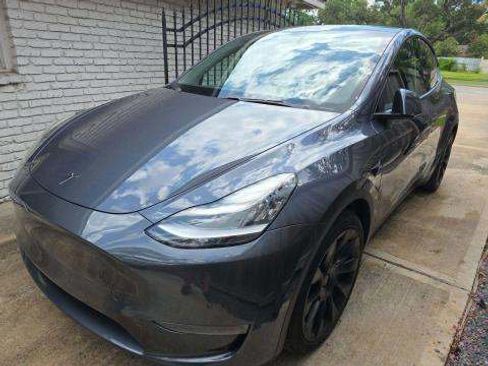 Used 2021 Tesla Model Y Long Range AWD/4WD image 3