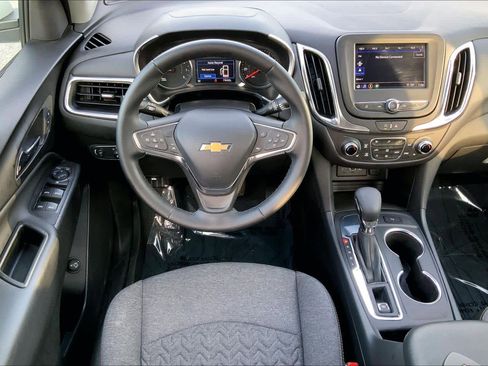 Used 2024 Chevrolet Equinox LT w/ LPO, Floor Liner Package FWD image 6