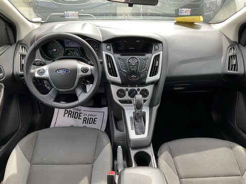 Used 2014 Ford Focus SE FWD image 17