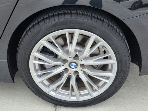 Used 2023 BMW 330i Sedan w/ Driving Assistance Package image 30