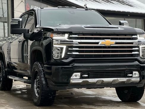 Used 2023 Chevrolet Silverado 3500 High Country image 35