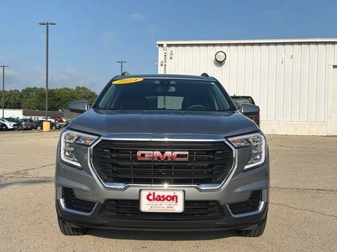 Used 2024 GMC Terrain SLE w/ Driver Convenience Package AWD/4WD image 8