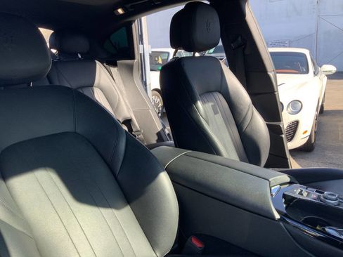 Used 2019 Maserati Levante AWD/4WD image 33