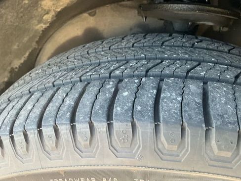 Used 2016 Chevrolet Equinox LTZ w/ Enhanced Convenience Package image 14