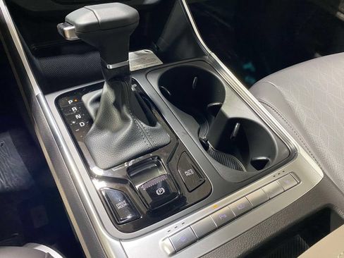 New 2026 Kia Carnival EX FWD image 30