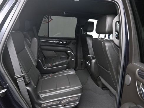 Used 2023 GMC Yukon Denali image 11