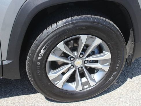 Used 2025 Chevrolet Equinox LT FWD image 34