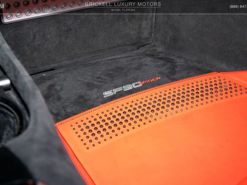 Used 2024 Ferrari SF90 Spider AWD/4WD image 43