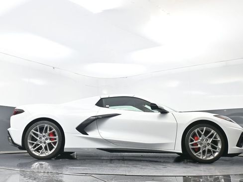 Used 2024 Chevrolet Corvette Stingray Preferred Conv w/ Stealth Interior Trim Package RWD image 25