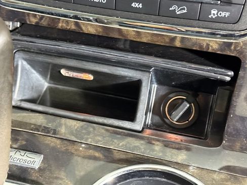 Used 2015 Lincoln Navigator 4WD image 65