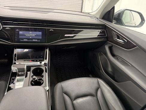 Used 2023 Audi Q8 Prestige AWD/4WD image 29