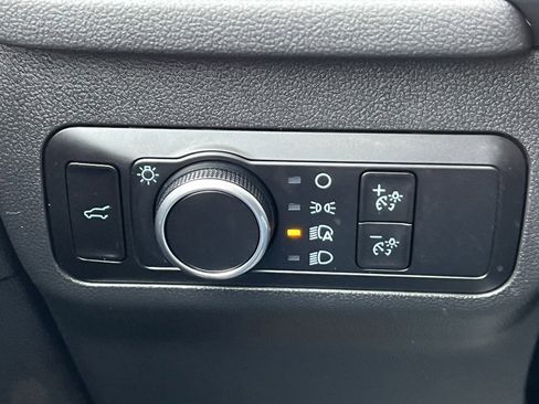 Certified 2022 Ford Escape SE w/ SE Sport Appearance Package image 14