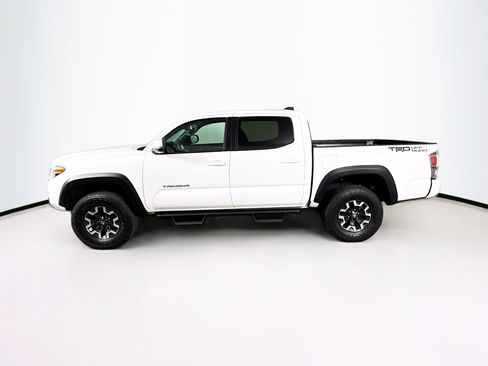 Used 2022 Toyota Tacoma TRD Off-Road w/ Technology Package image 7