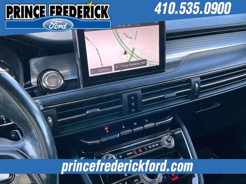 Used 2022 Lincoln Corsair AWD w/ Premium Package image 6