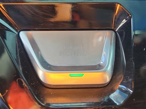 Used 2025 GMC Sierra 2500 Denali Ultimate w/ Max Trailering Package image 30