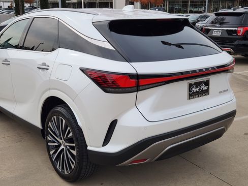 Certified 2025 Lexus RX 350 Premium Plus image 11