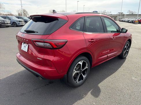 Used 2024 Ford Escape ST-Line Elite w/ Premium Technology Package AWD/4WD image 5