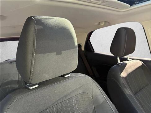 Used 2020 Ford EcoSport SE w/ SE Convenience Package image 27