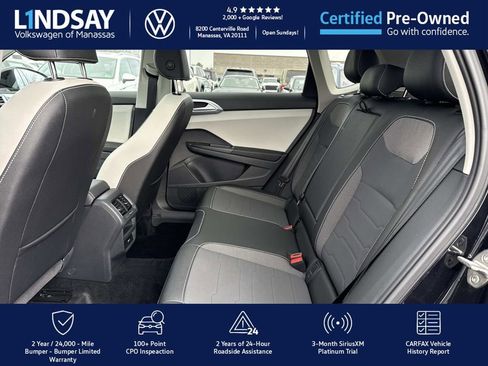 Certified 2025 Volkswagen Taos SE image 11