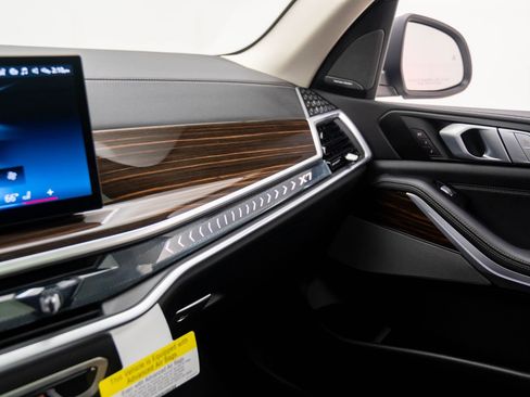 New 2026 BMW X7 xDrive40i image 26
