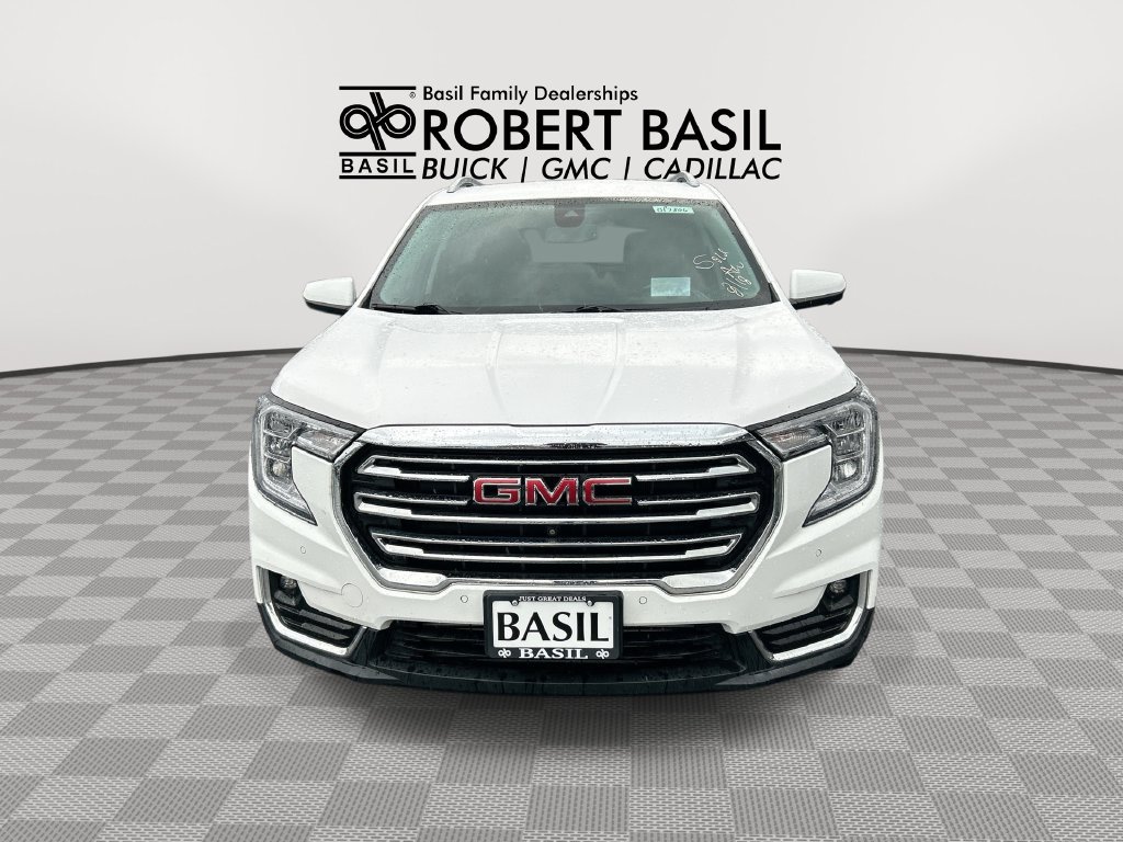 Used 2022 GMC Terrain SLT w/ Tech Package AWD/4WD image 3