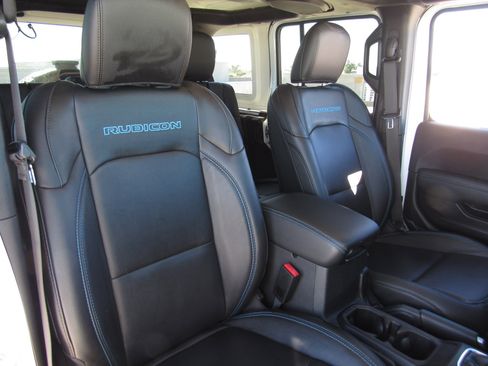 Used 2023 Jeep Wrangler Unlimited Rubicon 4xe w/ Cold Weather Group image 10