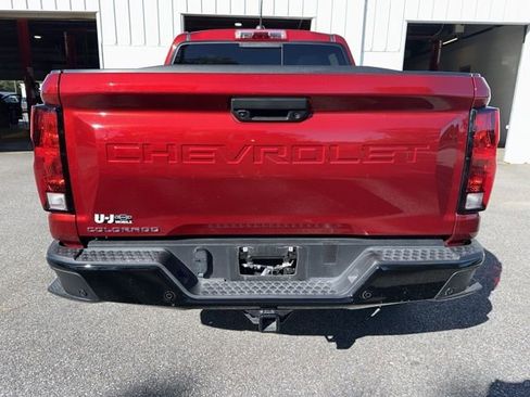 Used 2025 Chevrolet Colorado Trail Boss image 4