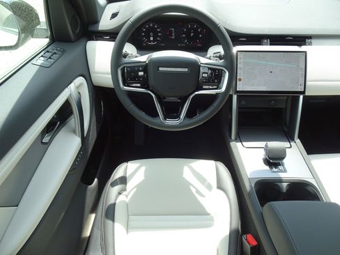 New 2026 Land Rover Discovery Sport Landmark AWD/4WD image 20