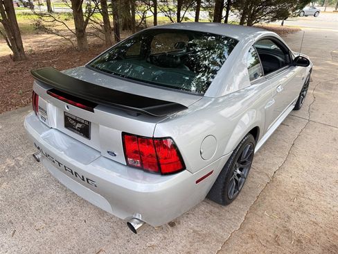 Used 2001 Ford Mustang GT RWD image 37