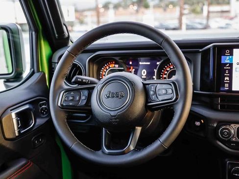 New 2026 Jeep Wrangler Unlimited Rubicon w/ Whitecap Package AWD/4WD image 18