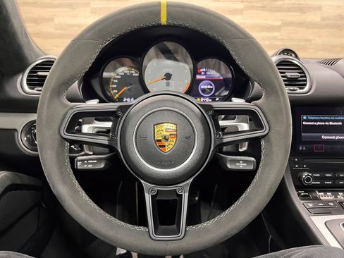 Used 2023 Porsche 718 Cayman GT4 RWD image 4