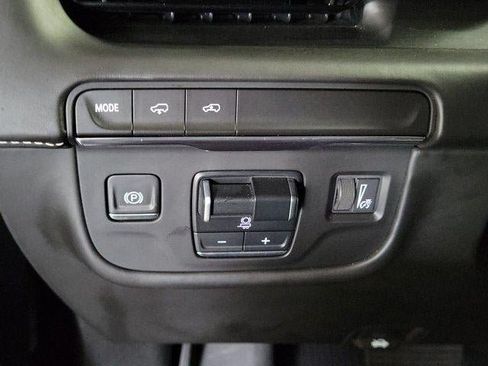 Used 2023 Cadillac Escalade ESV Sport Platinum RWD image 14