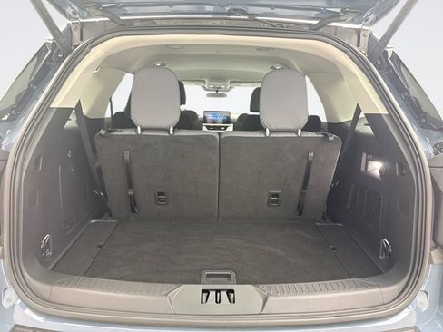 Used 2025 Ford Explorer Active AWD/4WD image 20