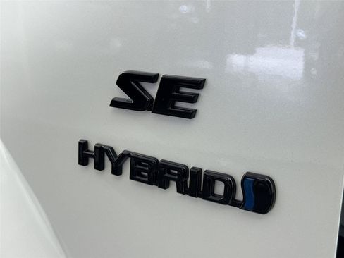Used 2023 Toyota Corolla Cross AWD Hybrid image 14