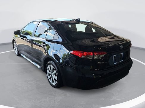 Used 2025 Toyota Corolla LE FWD image 7