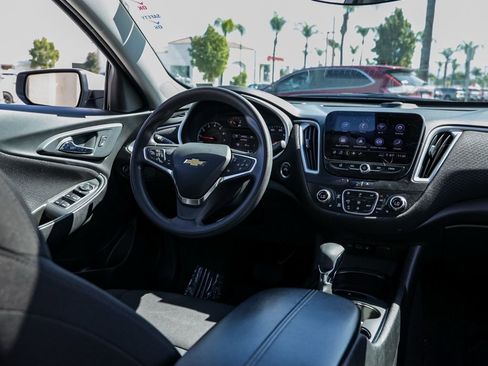Used 2023 Chevrolet Malibu LT FWD image 23